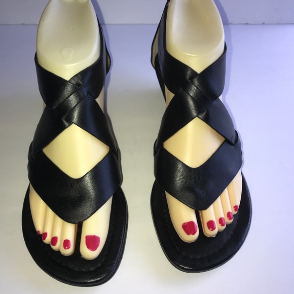 Donald J Pliner black wedge sandals - zip back 7M - Picture 2 of 9